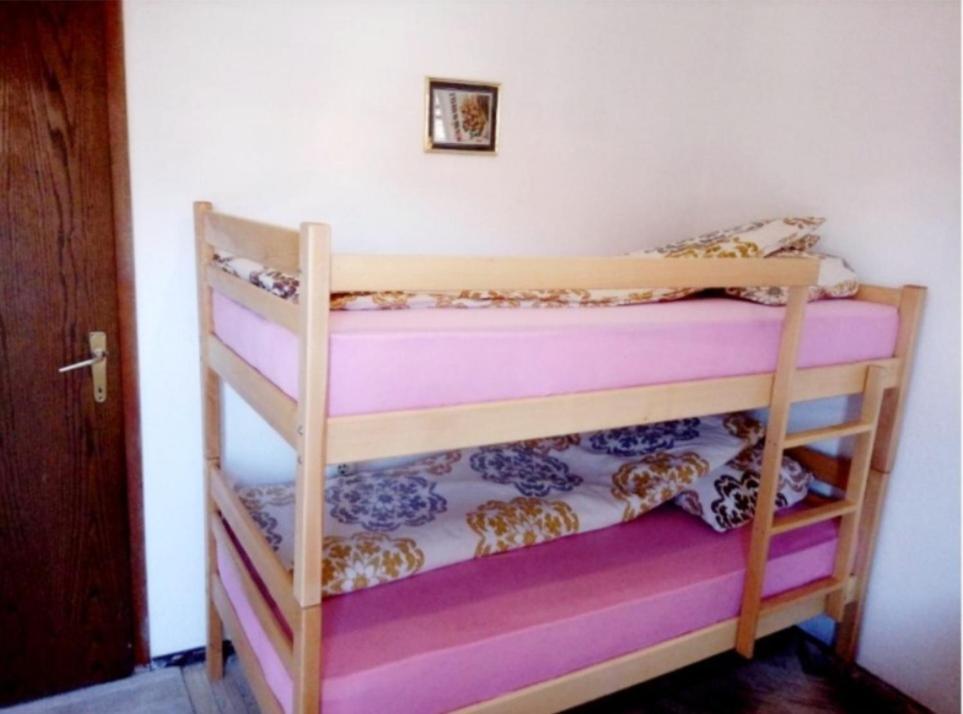 Bus Station Hostel Печ Екстер'єр фото