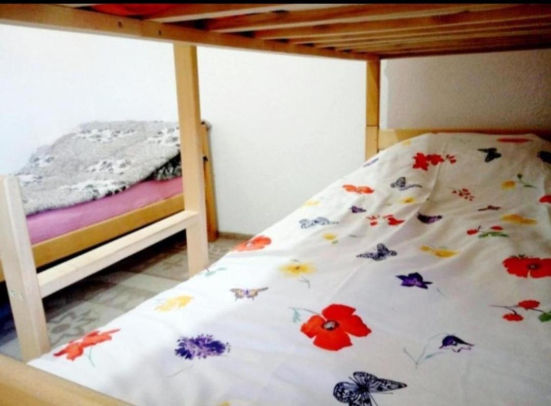 Bus Station Hostel Печ Екстер'єр фото
