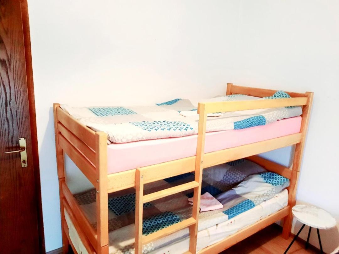 Bus Station Hostel Печ Екстер'єр фото